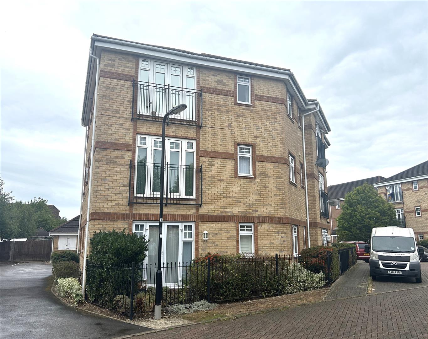 Bright Wire Crescent, Eastleigh